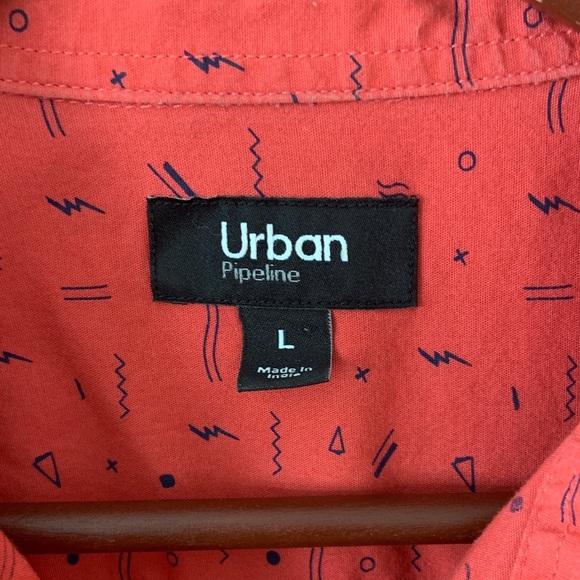 Urban Pipeline Men's Coral Print Short Sleeve Button Down Shirt - Picture 2 of 7